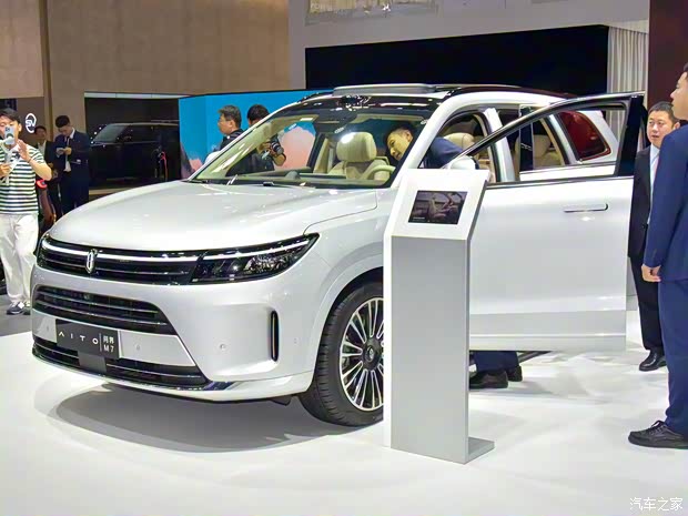 AITO 问界 问界M7 2024款 1.5T 智驾四驱Max版 5座