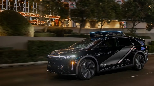 自动驾驶出租车商业化突破，Lucid与Nuro携手Uber推动行业新发展