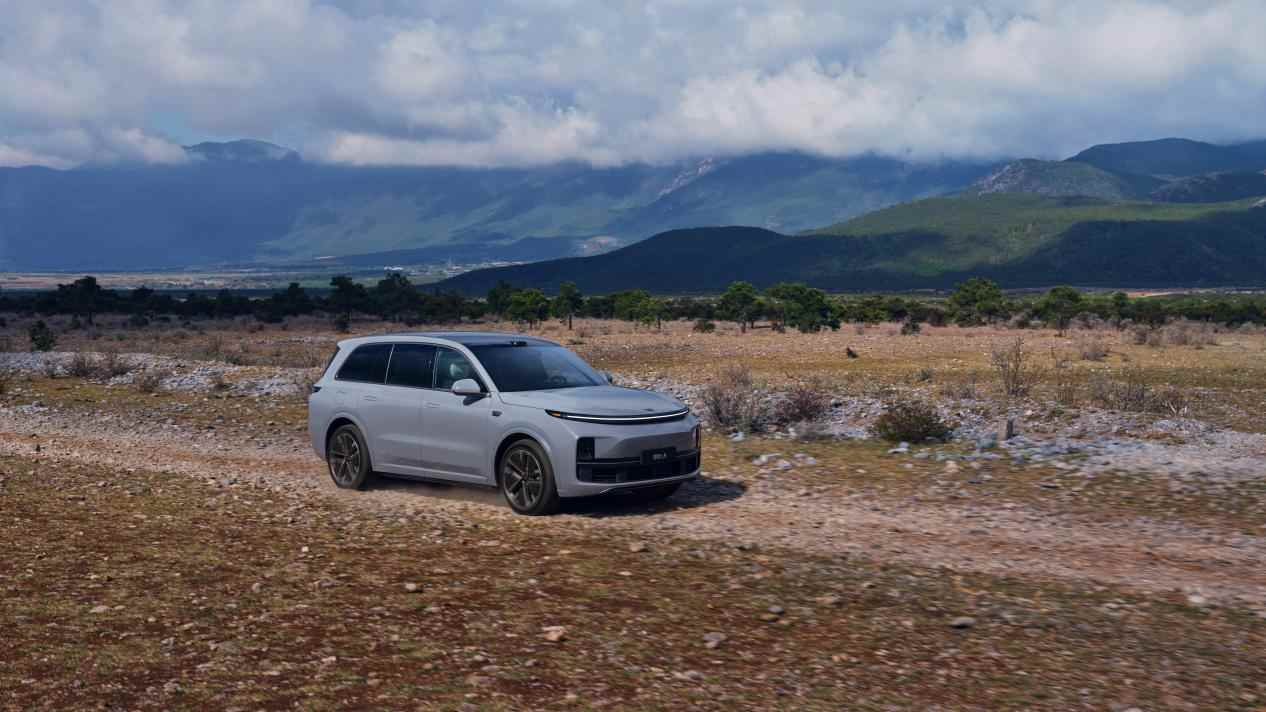 理想旗下公司工商变更 组织变革加速AI战略布局