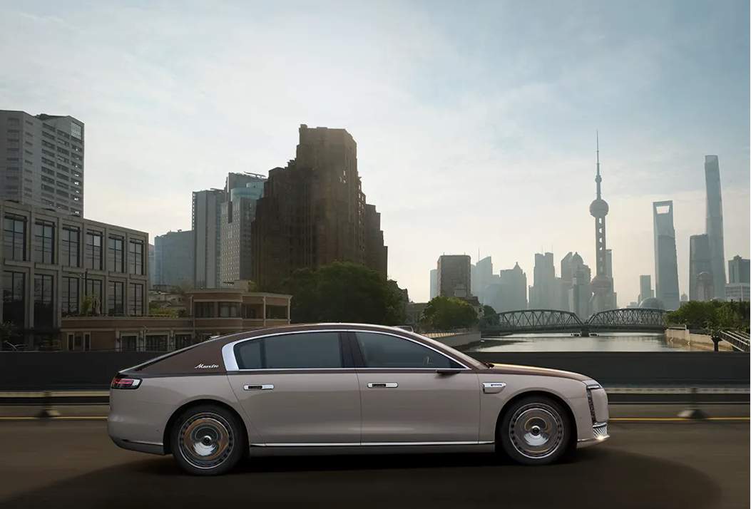 尊界S800交付破万 智能旗舰引领高端市场