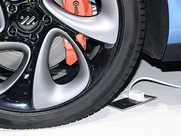 智己汽车 智己LS6 2025款 579kW 四驱